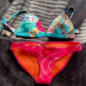Triangl bikini 👙 💕💙